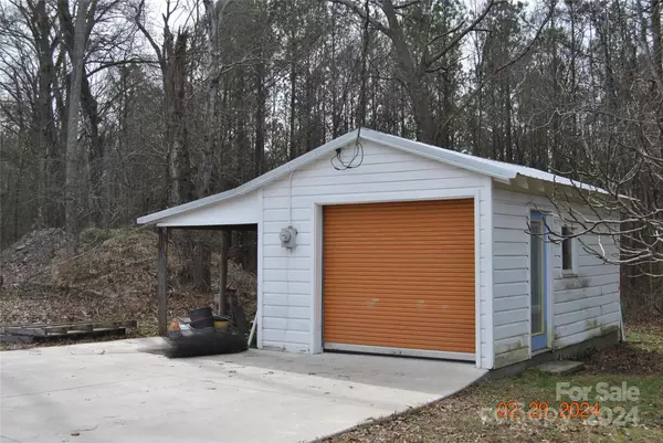 Edgemoor, SC 29712,5493 Harmony Church RD