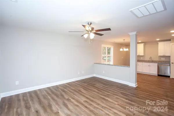 Concord, NC 28025,127 Chestnut DR SW