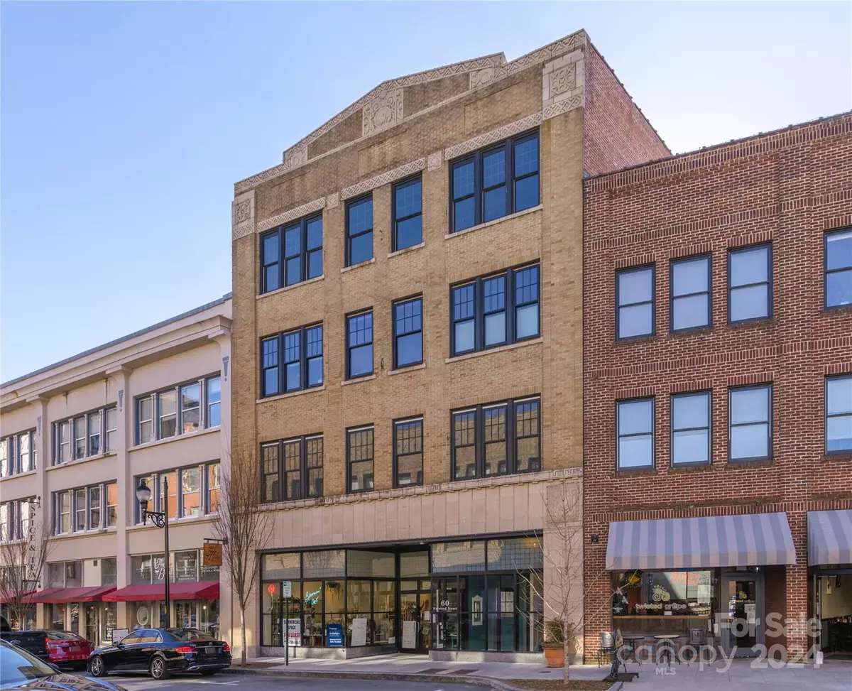 Asheville, NC 28801,60 Haywood ST #4B
