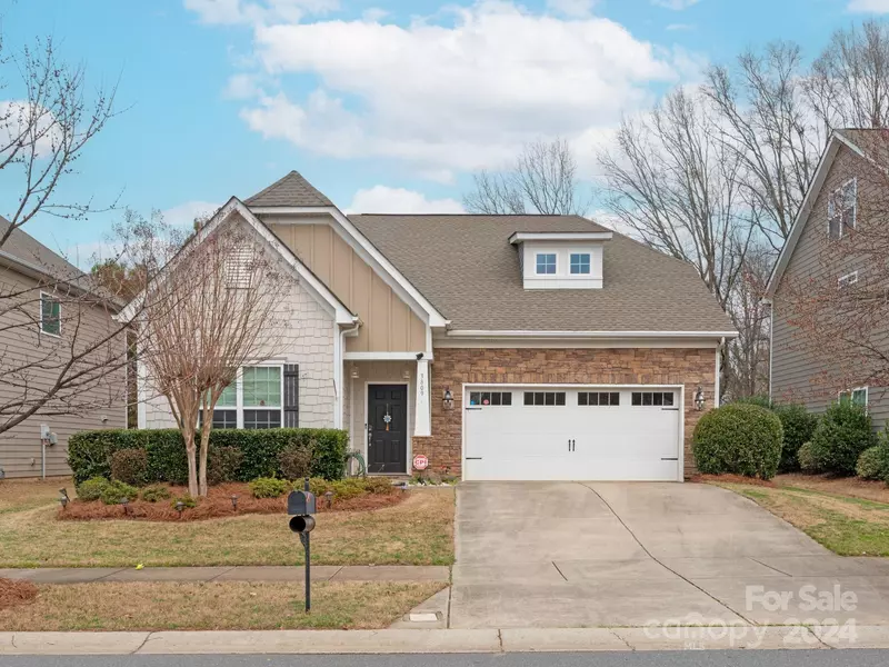 3809 Franklin Meadows DR, Matthews, NC 28105