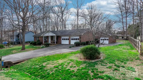 Statesville, NC 28625,120 Timberbrook LN