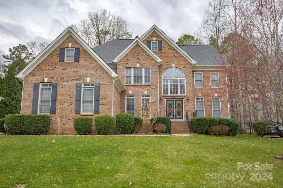 247 Forest Walk WAY, Mooresville, NC 28115