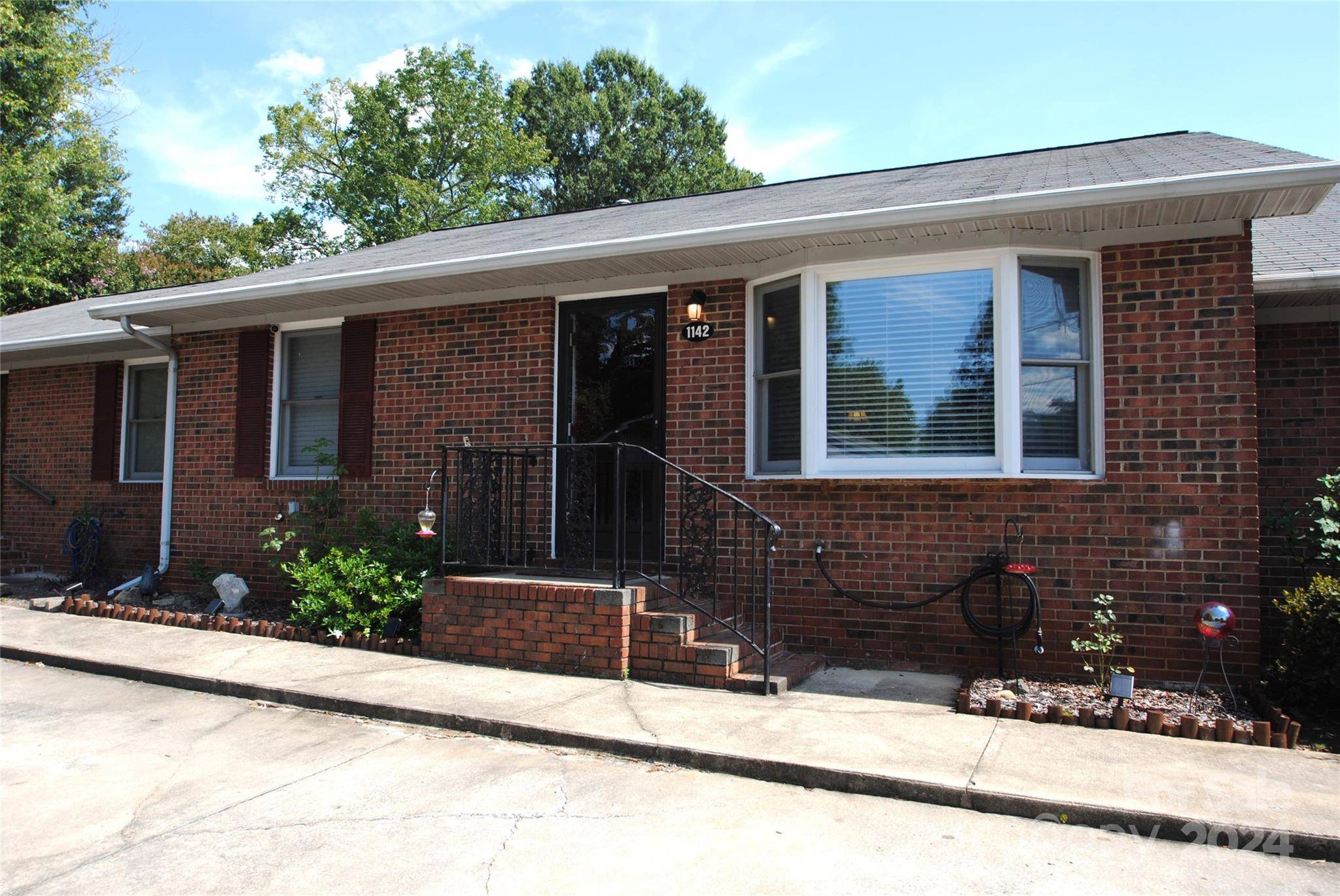 1142 McKinnon DR, Rock Hill, SC 29732