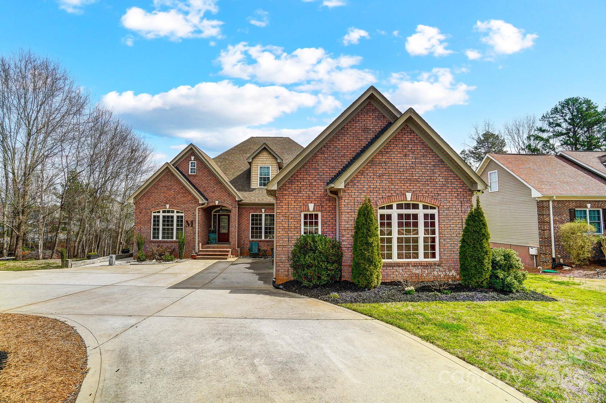 1222 Dobys Bridge RD, Fort Mill, SC 29715