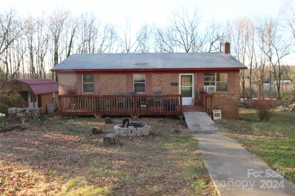 1514 Underdown AVE SW, Lenoir, NC 28645