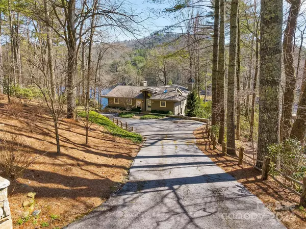 Lake Toxaway, NC 28747,1874 West Club BLVD