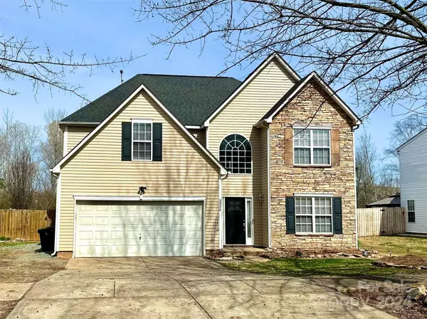 2320 Kingstree DR, Monroe, NC 28112