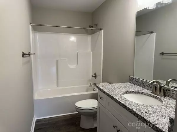 746 Starcliff CIR Lancaster, SC 29720