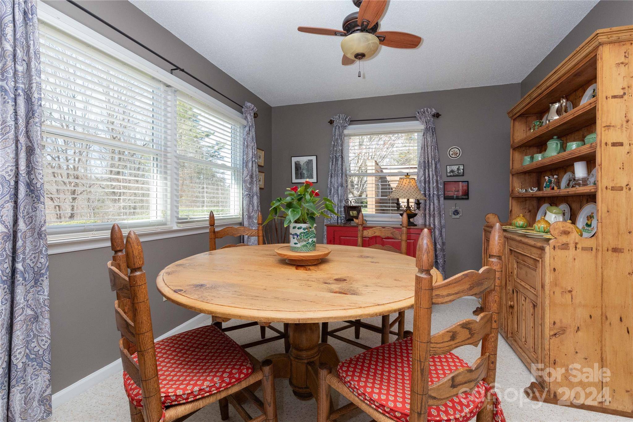 Asheville, NC 28803,4 Laurel Place DR