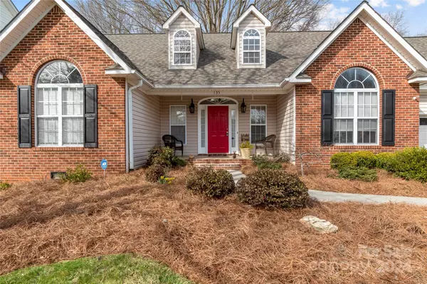 Winston Salem, NC 27103,135 Millers Crossing CT