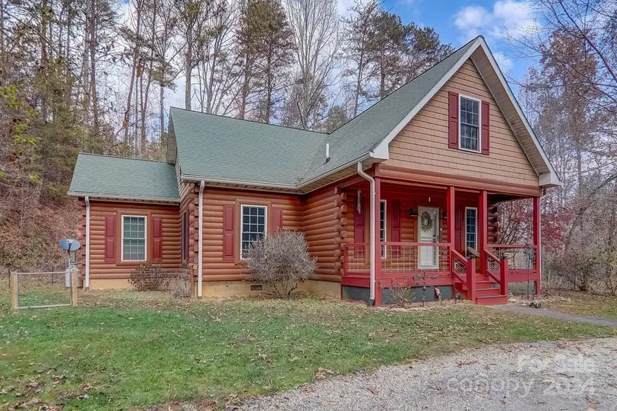 361 Meadowbrook LN, Bryson City, NC 28713