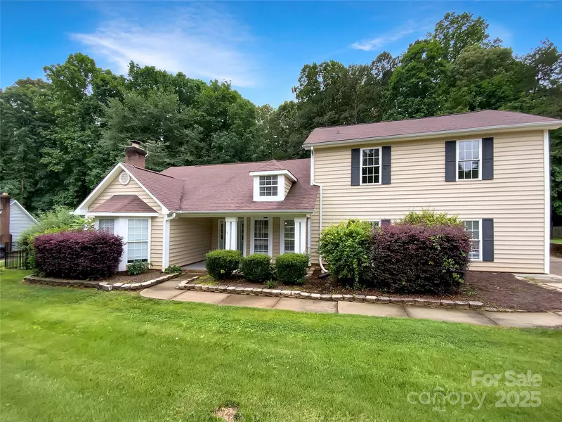 7210 Morningdew CT, Denver, NC 28037