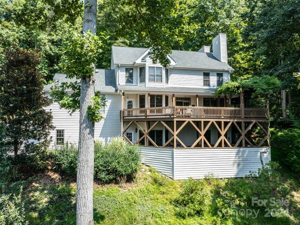 107 Maple DR, Asheville, NC 28805