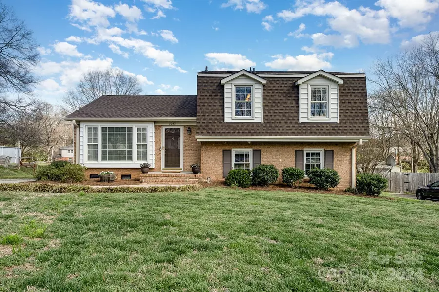 3032 Scarlet CIR, Charlotte, NC 28273