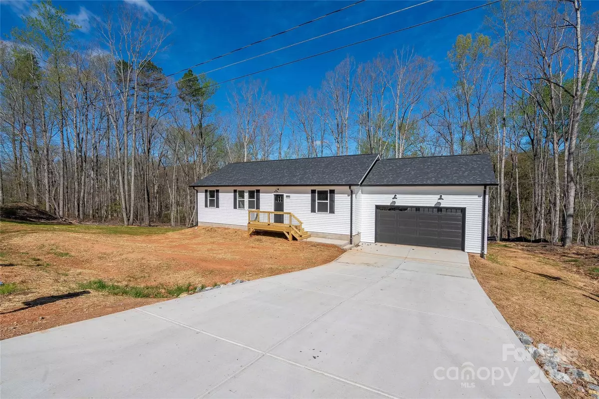 Claremont, NC 28610,3964 Hoke ST