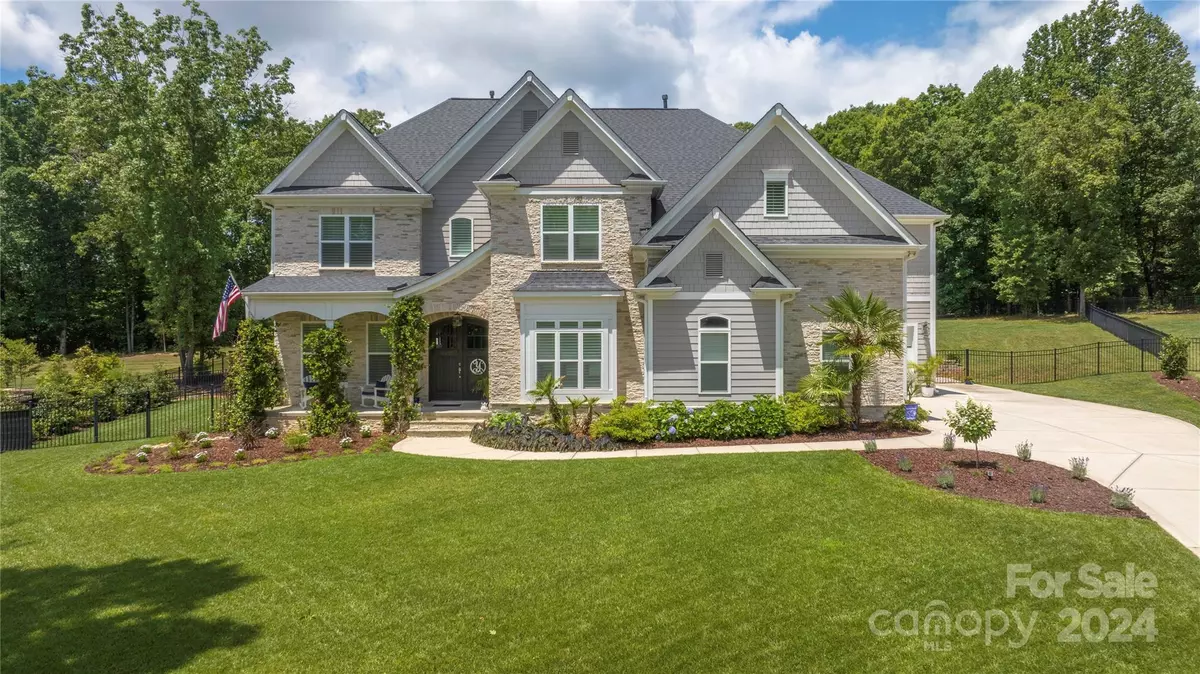 Mooresville, NC 28117,121 Leeward Shoals LN