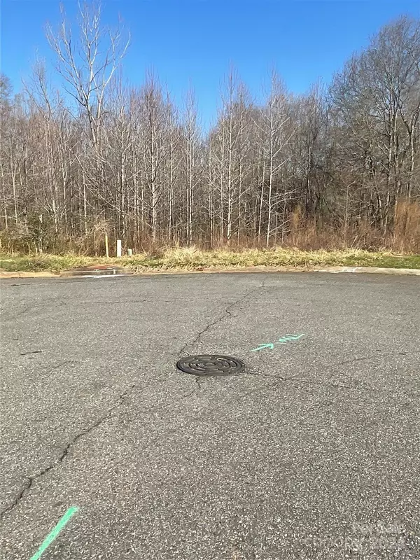 Shelby, NC 28152,135 Brookview DR