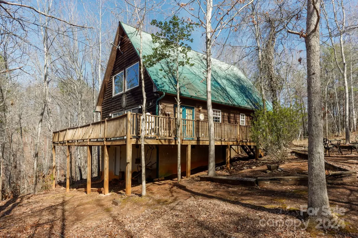 Mill Spring, NC 28756,43 Goldfinch LN