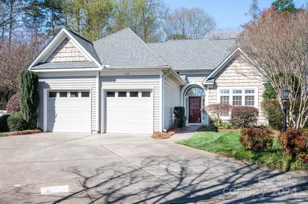 104 Pebble CT, Mooresville, NC 28115