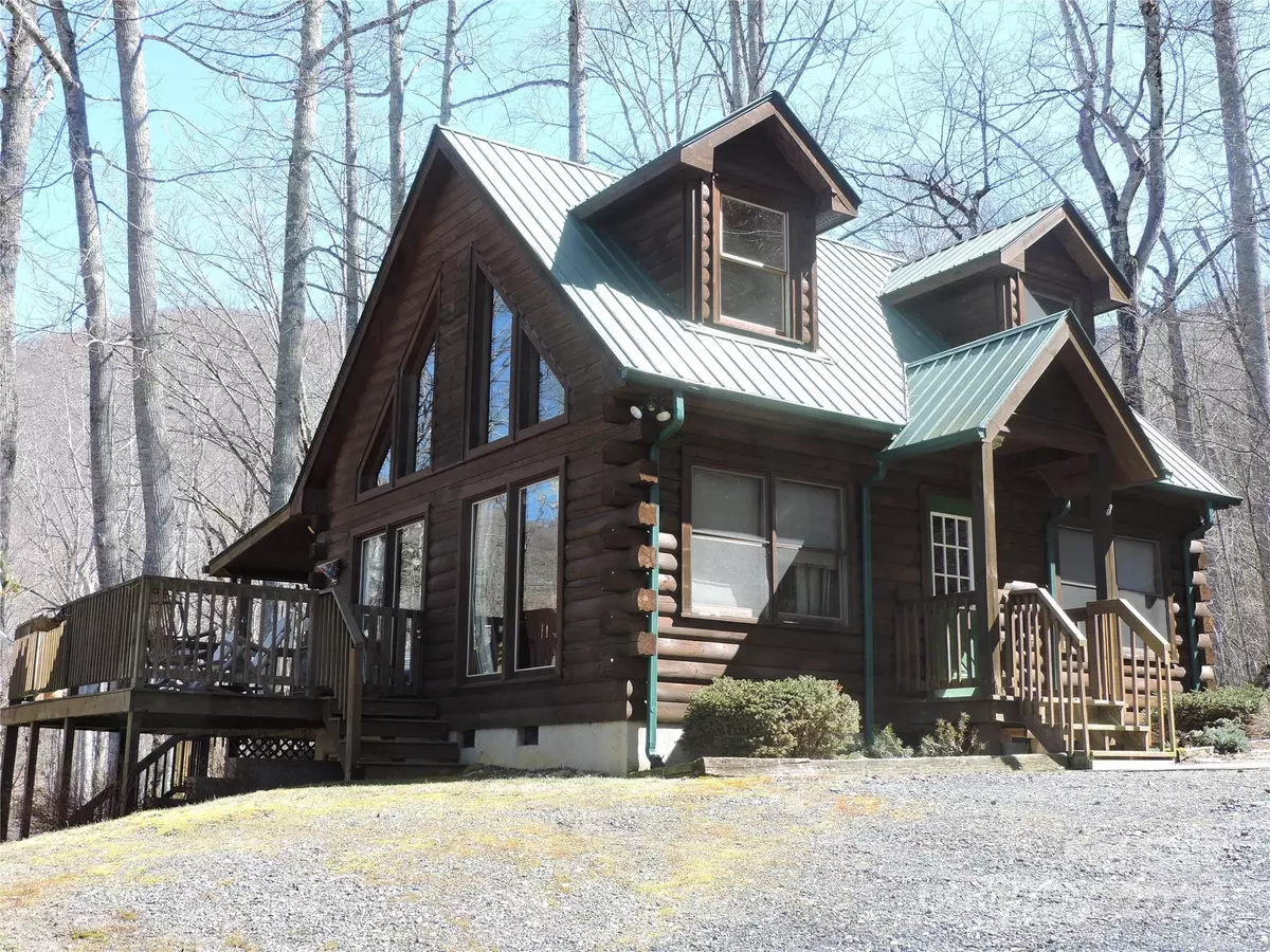 Bakersville, NC 28705,643 Amber DR