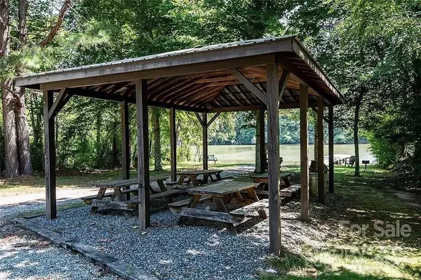 Hickory, NC 28601,0 Lake Acres DR