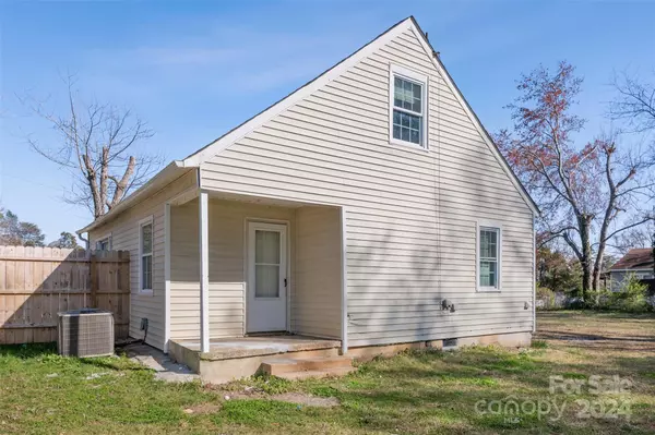 Winston Salem, NC 27107,2306 Huff ST
