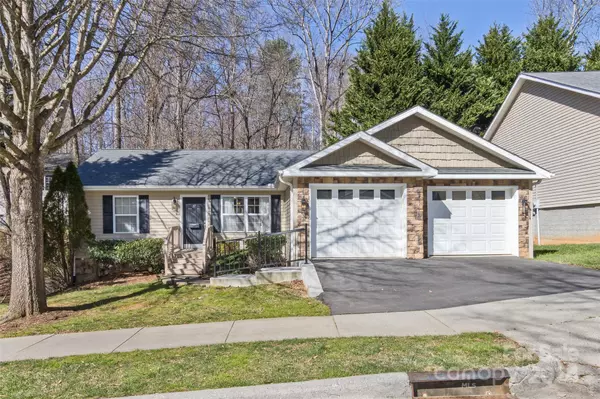 37 Kirby RD,  Asheville,  NC 28806