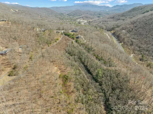 Asheville, NC 28803,99999 Winding Ridge RD