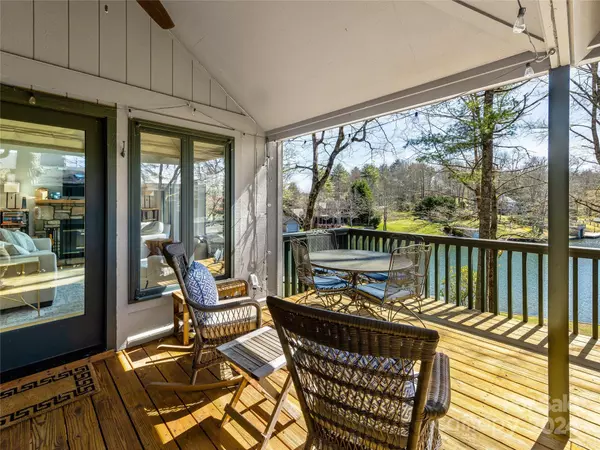 Lake Toxaway, NC 28747,47 Toxaway Point RD