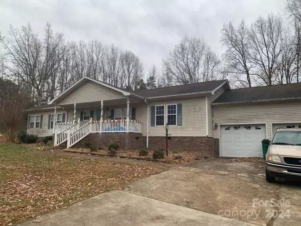 710 S Salisbury GQ AVE, Salisbury, NC 28146