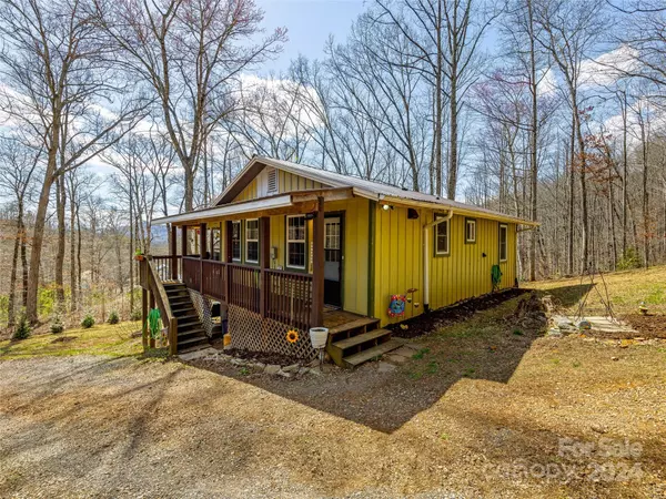 449 Happy Hollow RD, Sylva, NC 28779