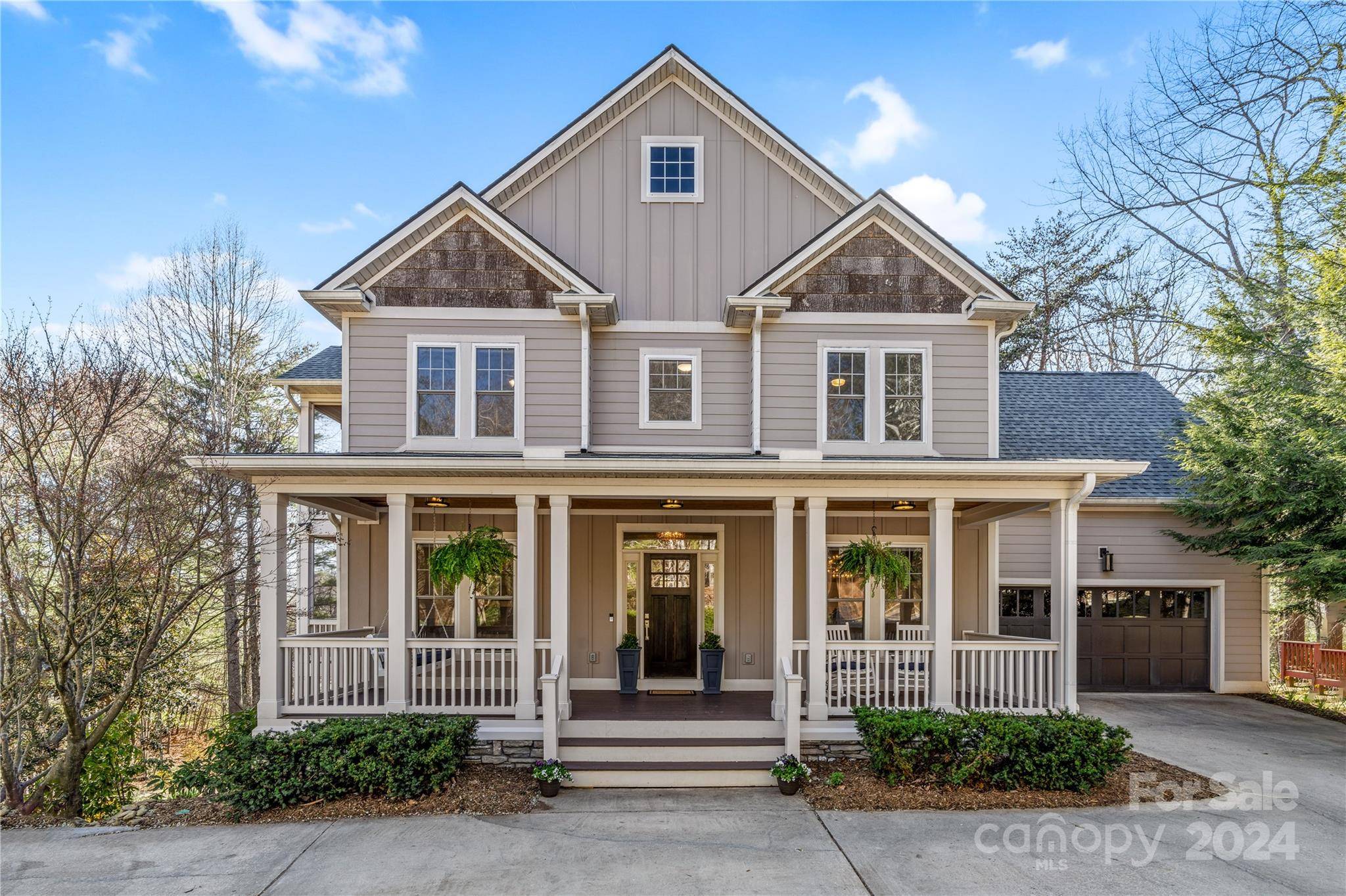 18 White Ash DR, Asheville, NC 28803