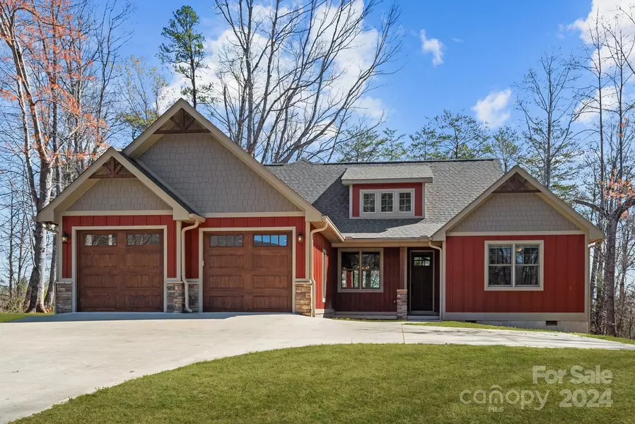 173 Wilson CT, Lake Lure, NC 28746