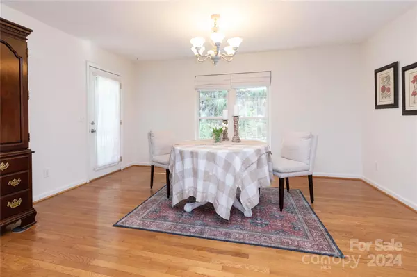 Sylva, NC 28779,3 Signal Ridge RD
