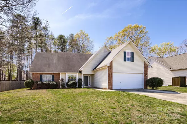 3911 Chatterleigh DR, Monroe, NC 28110