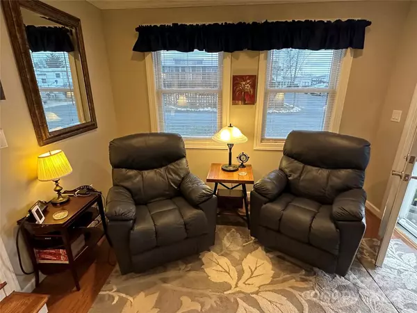New London, NC 28127,328 Mount View LN