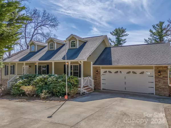 11 Terrapin TRL, Flat Rock, NC 28731