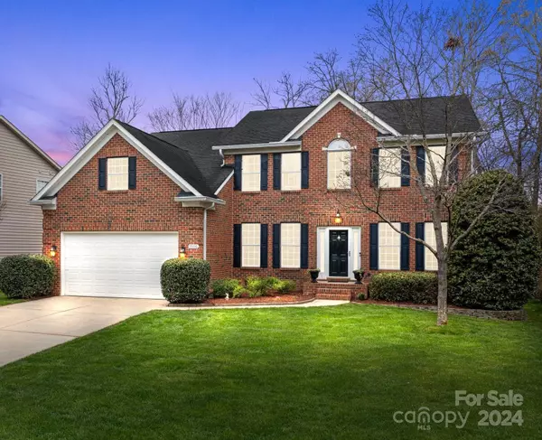 9906 Cockerham LN, Huntersville, NC 28078