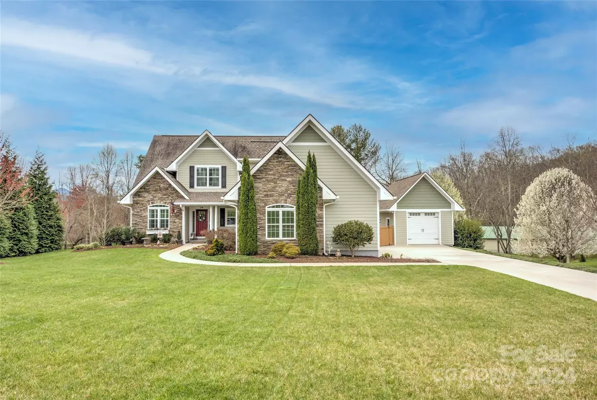 Candler, NC 28715,29 Willow Bend DR