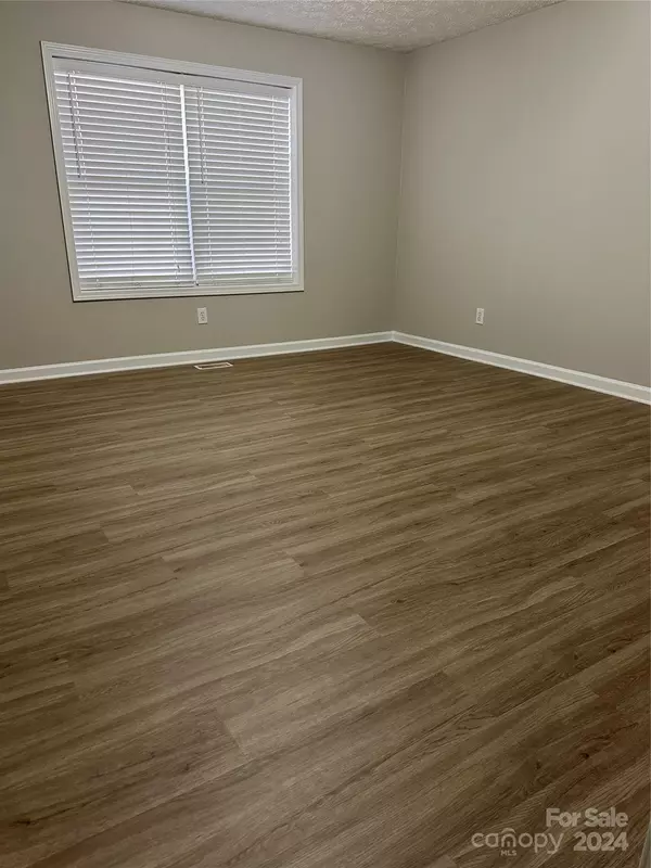 Harrisburg, NC 28075,6301 Whitefield CT