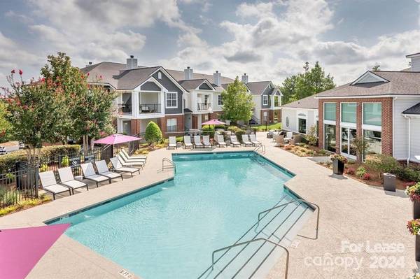 14325 Plantation Park BLVD #Dilworth w/ Solarium, Charlotte, NC 28277