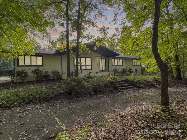 5033 Waxhaw Indian Trail RD, Matthews, NC 28104