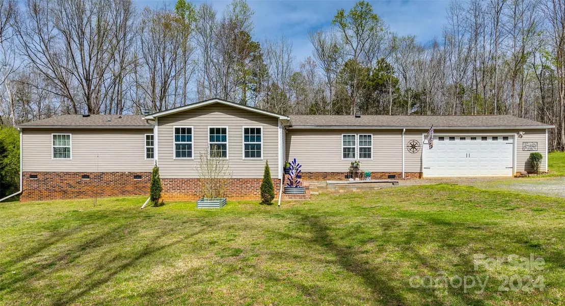 1004 Rock Hill HWY, Lancaster, SC 29720