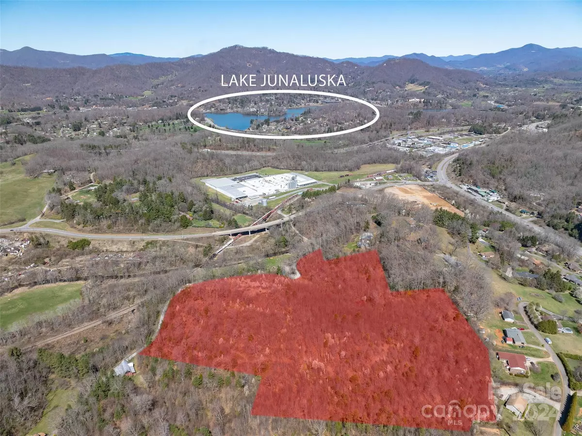 Waynesville, NC 28786,00 Woodland DR