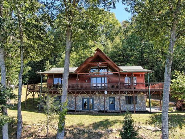 170 Cinnamon RDG, Waynesville, NC 28785