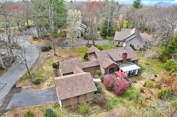 Mills River, NC 28759,14 Blue Heron DR