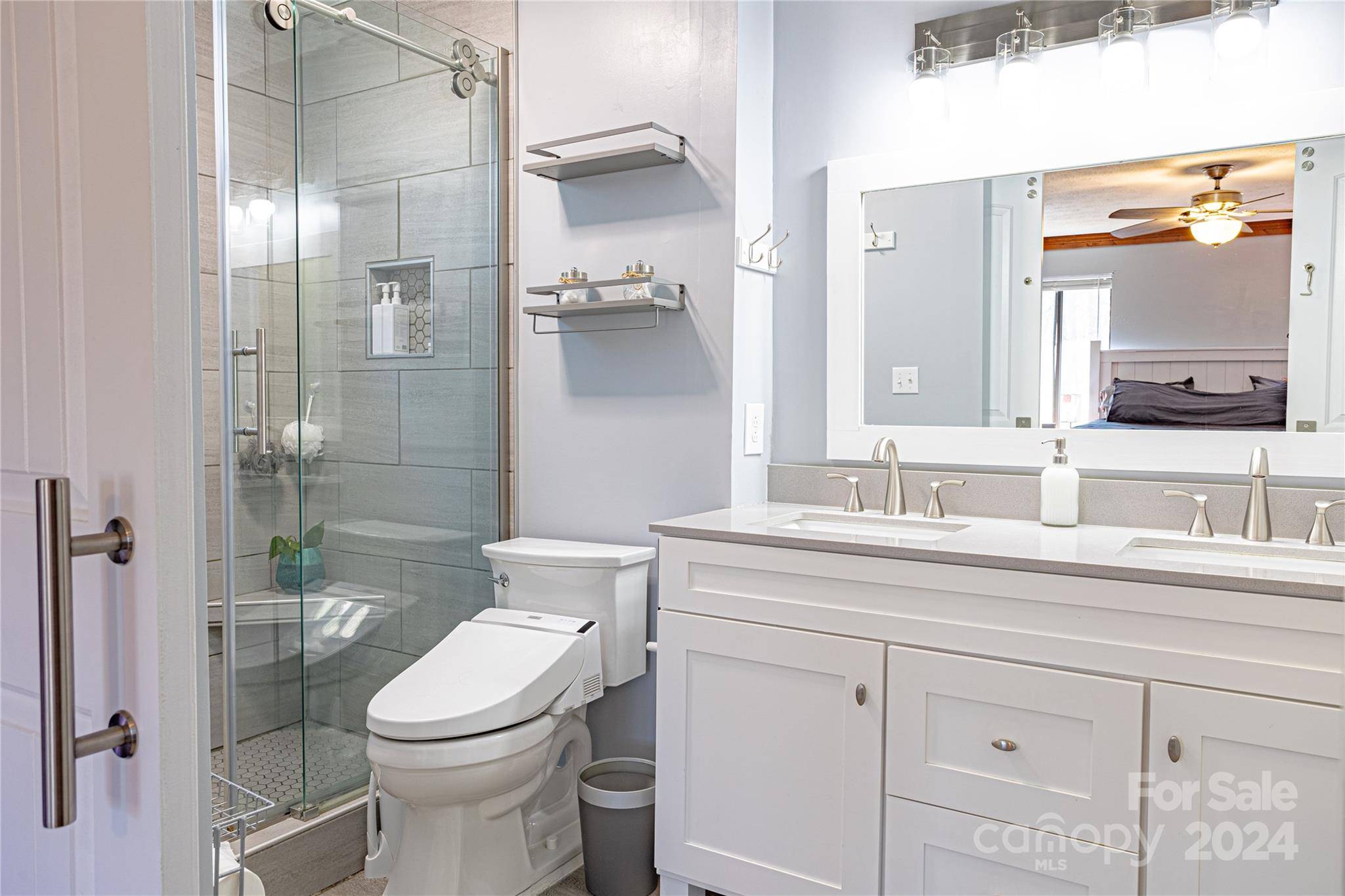 Hendersonville, NC 28739,27 Delacy DR