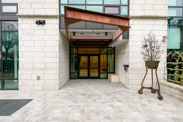 60 N Market ST #506, Asheville, NC 28801