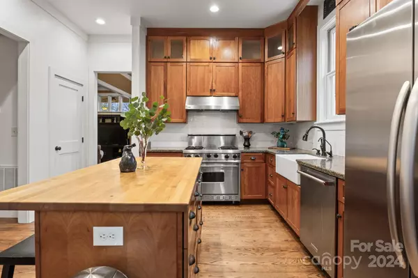Fletcher, NC 28732,144 Rabbit Ridge RD