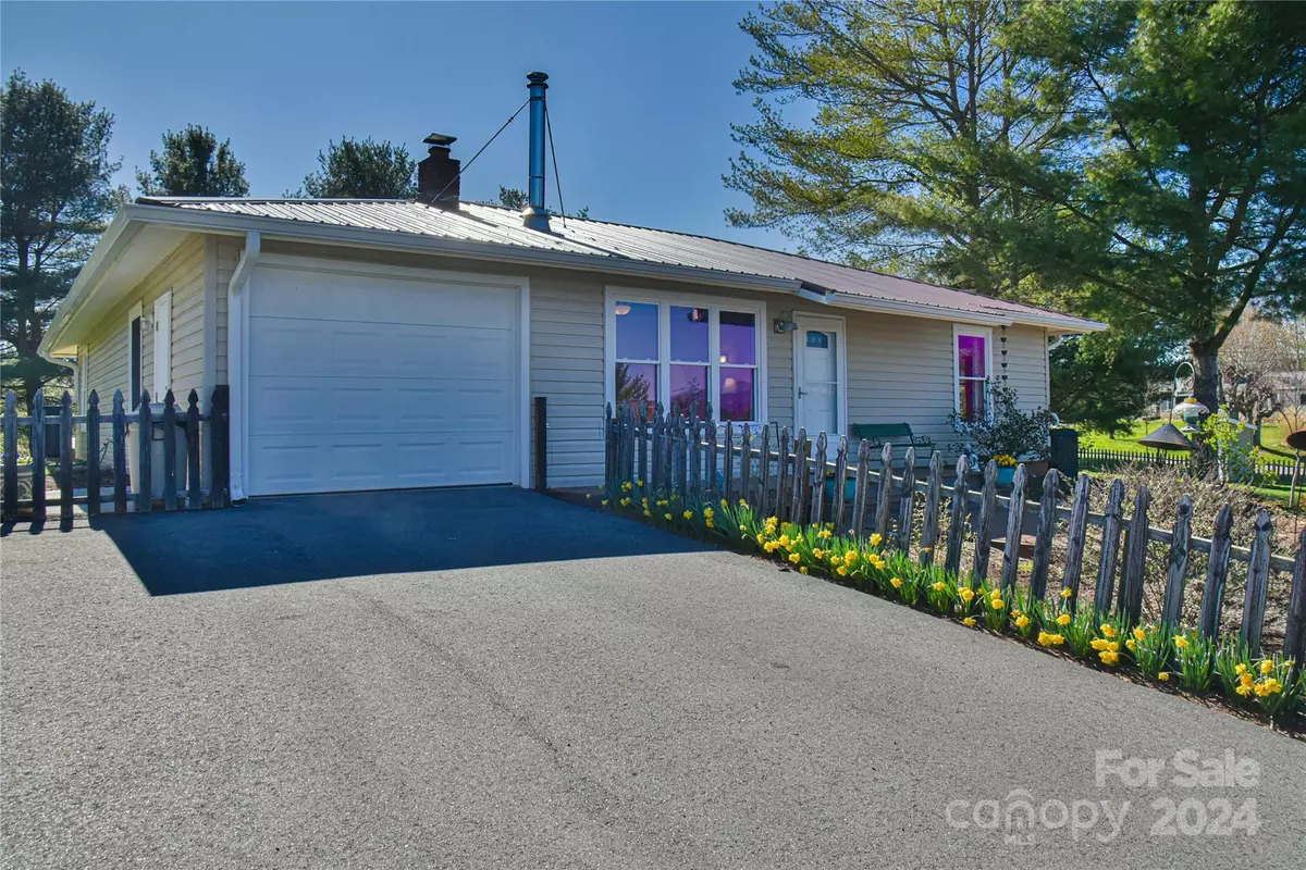 Alexander, NC 28701,15 Donna LN